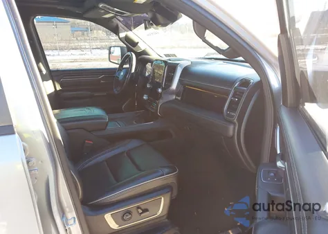 2021 Ram 1500 z USA, uszkodzony, nr VIN 1C6SRFHT5MN815083